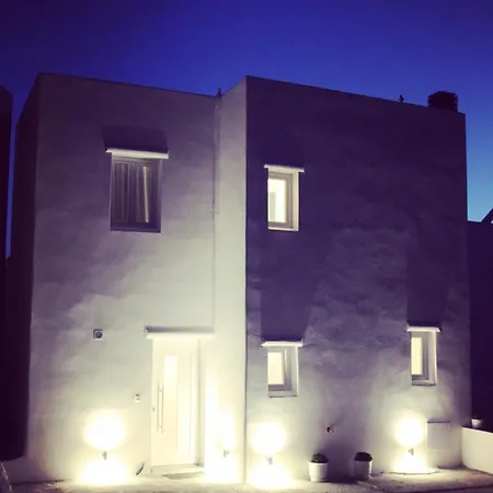 Blu August Private Residences Vila